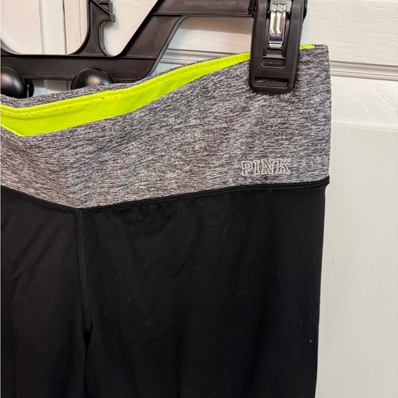 Victoria's Secret Black and Gray Leggings Comfortable Cropped Style Size S - Picture 2 of 6